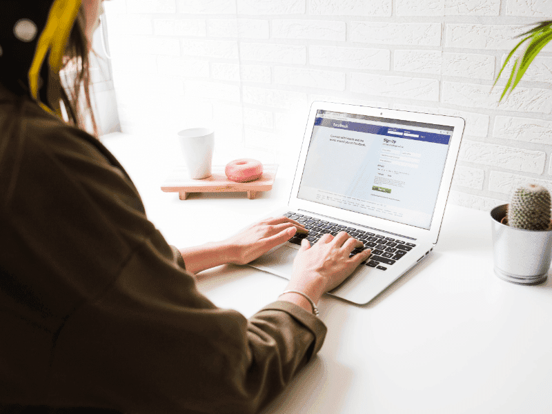 Comprar seguidores de perfil de Facebook
